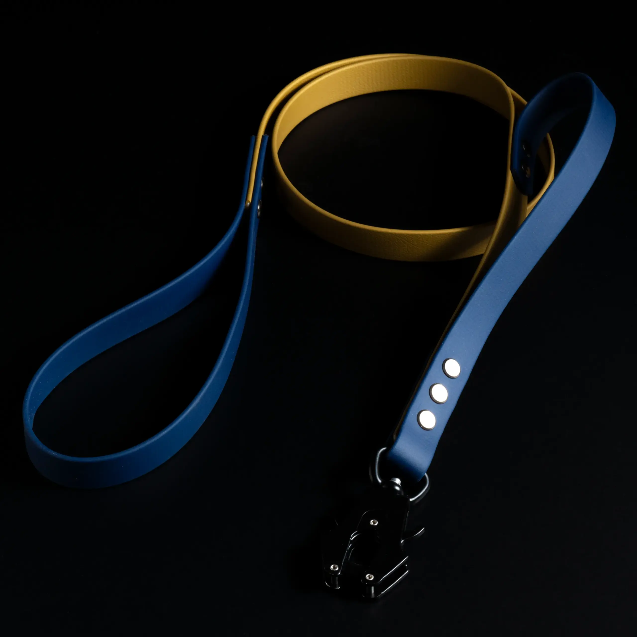 Biothane Traffic Handle Leash – GOLD × NAVY BLUE リード  オーダーメイド 犬用 小型犬 中型犬 大型犬対応 防水 丈夫 壊れにくい ゴールド ネイビーブルー