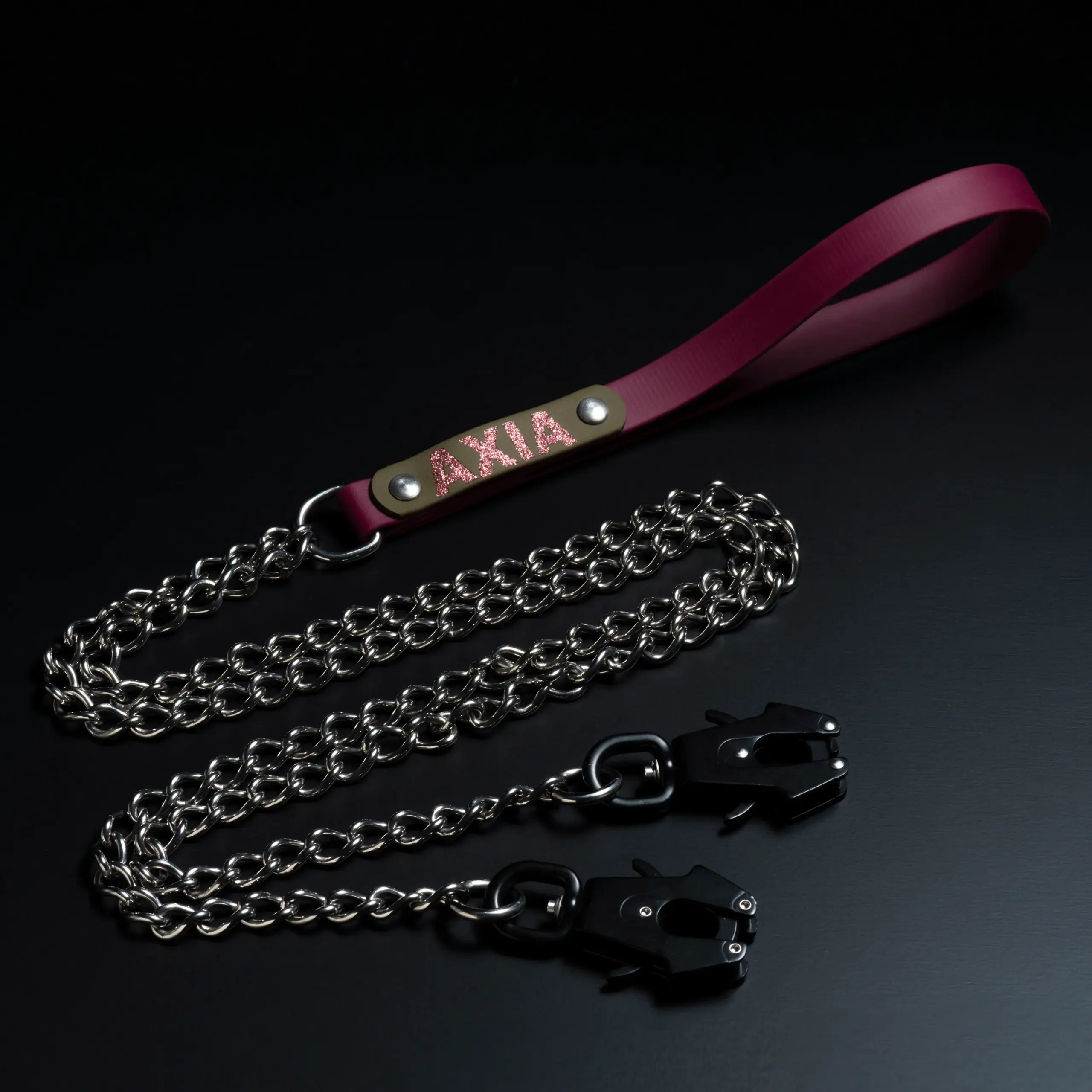Chain Leash – CRIMSON RED × MILITARY OLIVE リード チェーン  オーダーメイド 犬用 小型犬 中型犬 大型犬対応 防水 丈夫 壊れにくい クリムゾンレッド ミリタリー オリーブ